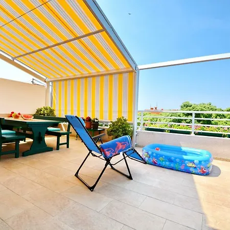 Apartment Aleja Zadar